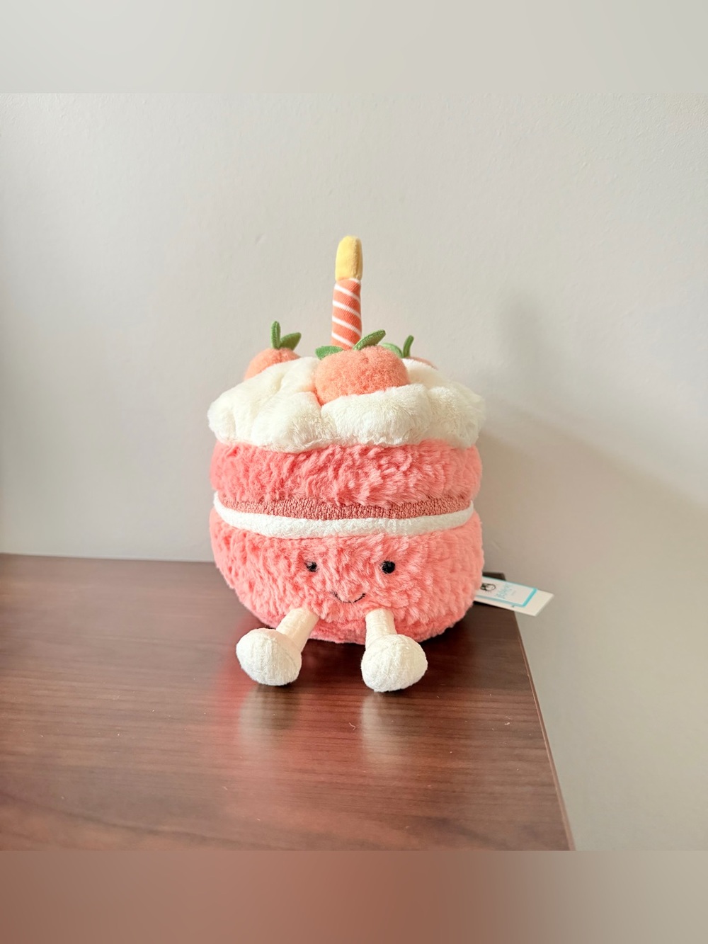 Jellycat Melbie Peach Cake